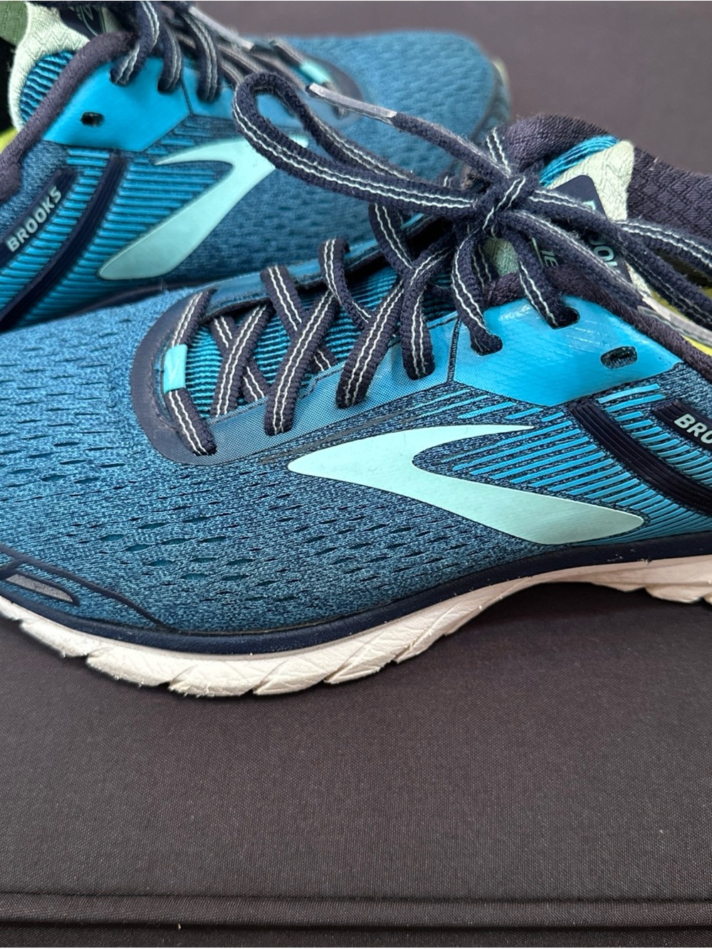 Brooks Adrenaline GTS 18 Womens Wide D Teal Navy Mesh Lace Up 120268-1D-495